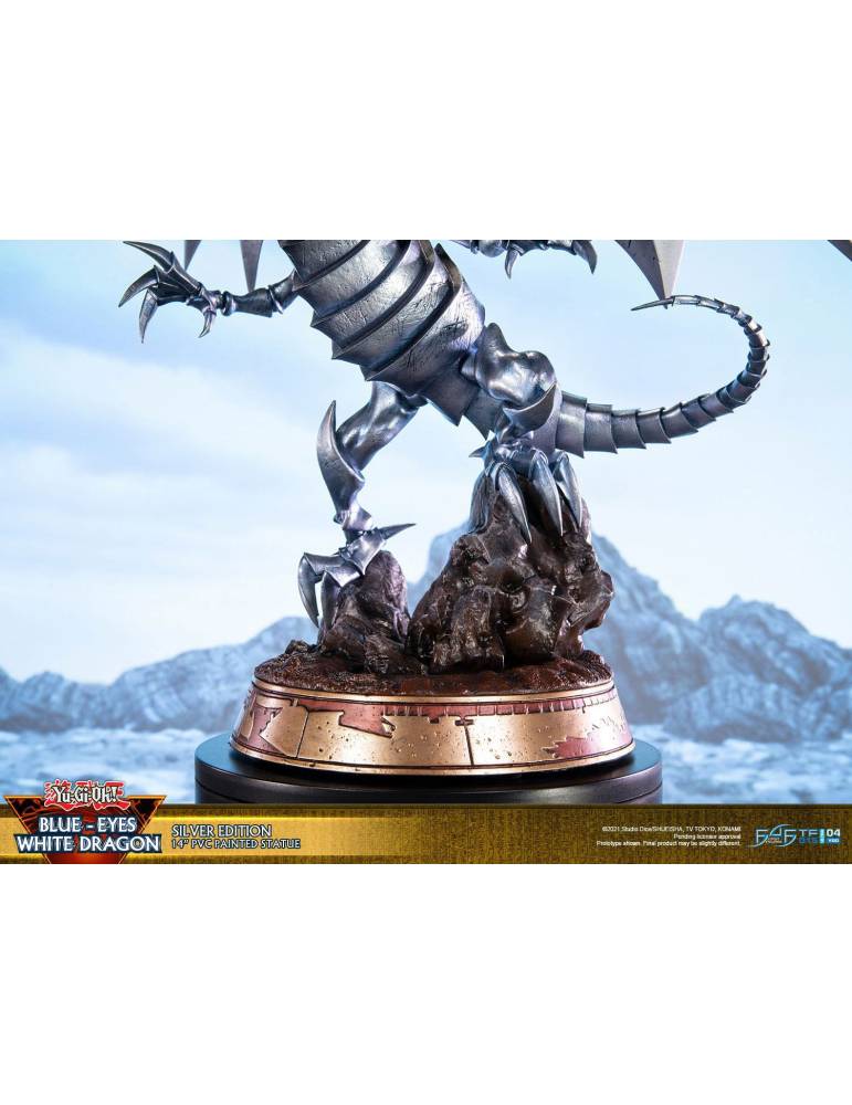 Statue dragon blanc aux yeux bleus édition argent Konami - 18