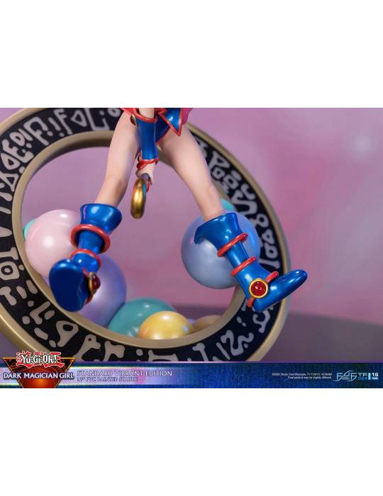 Dark Magician girl PVC Beeldje Standaard Levendige Editie 30 cm|TCG-CARD