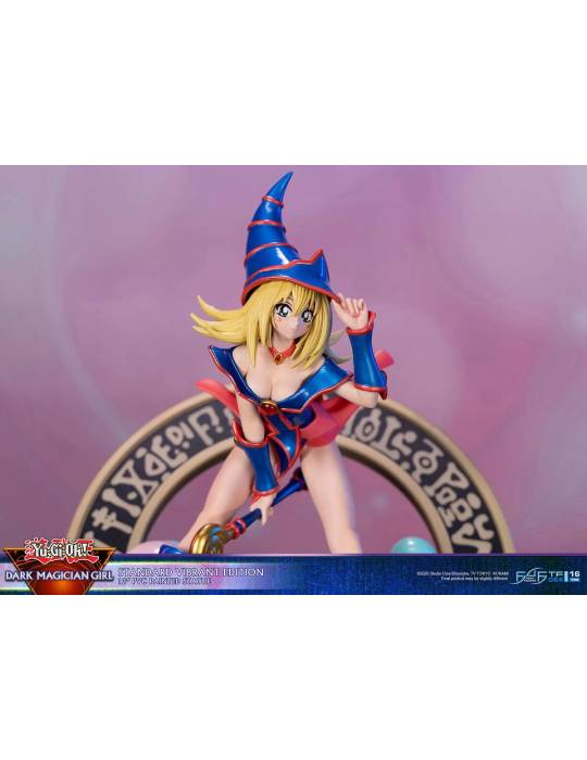 Dark Magician girl PVC Beeldje Standaard Levendige Editie 30 cm|TCG-CARD